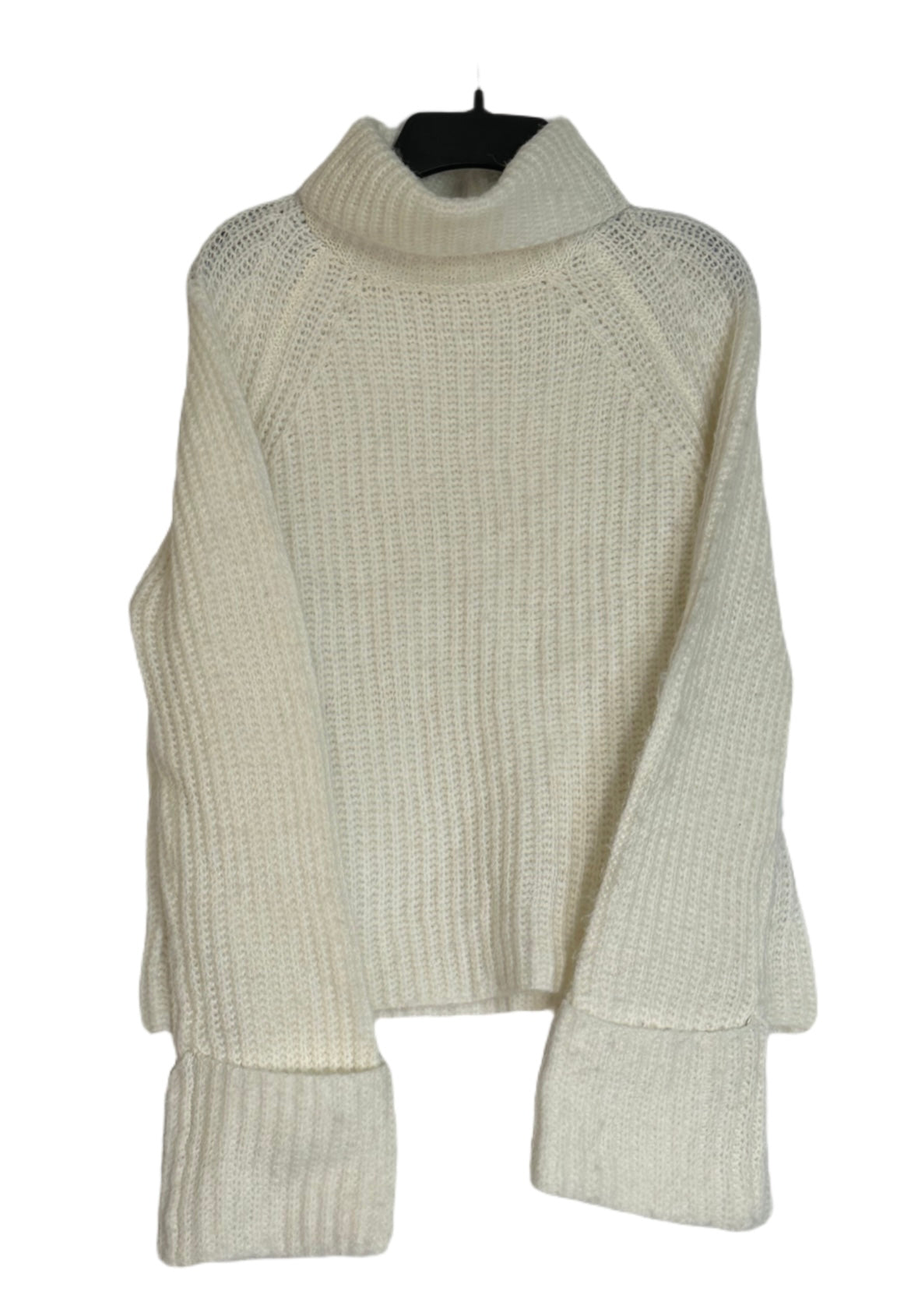ULTRA FLIRT Ribbed Turtleneck Sweater