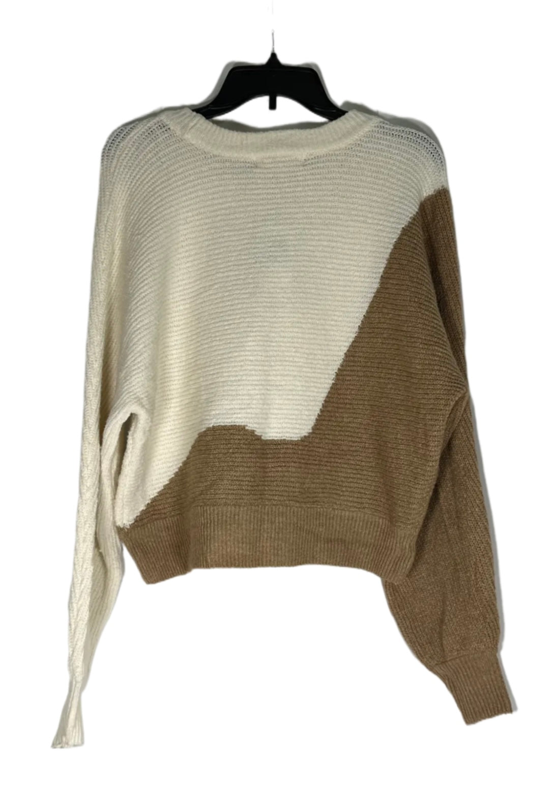 NO COMMENT Colorblocked Wave Crewneck Sweater