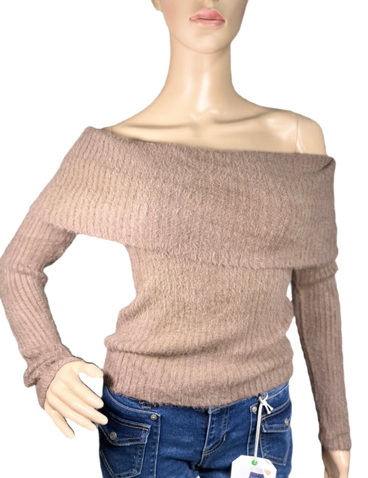 HIPPIE ROSE Eyelash-Knit Off-The-Shoulder Sweater