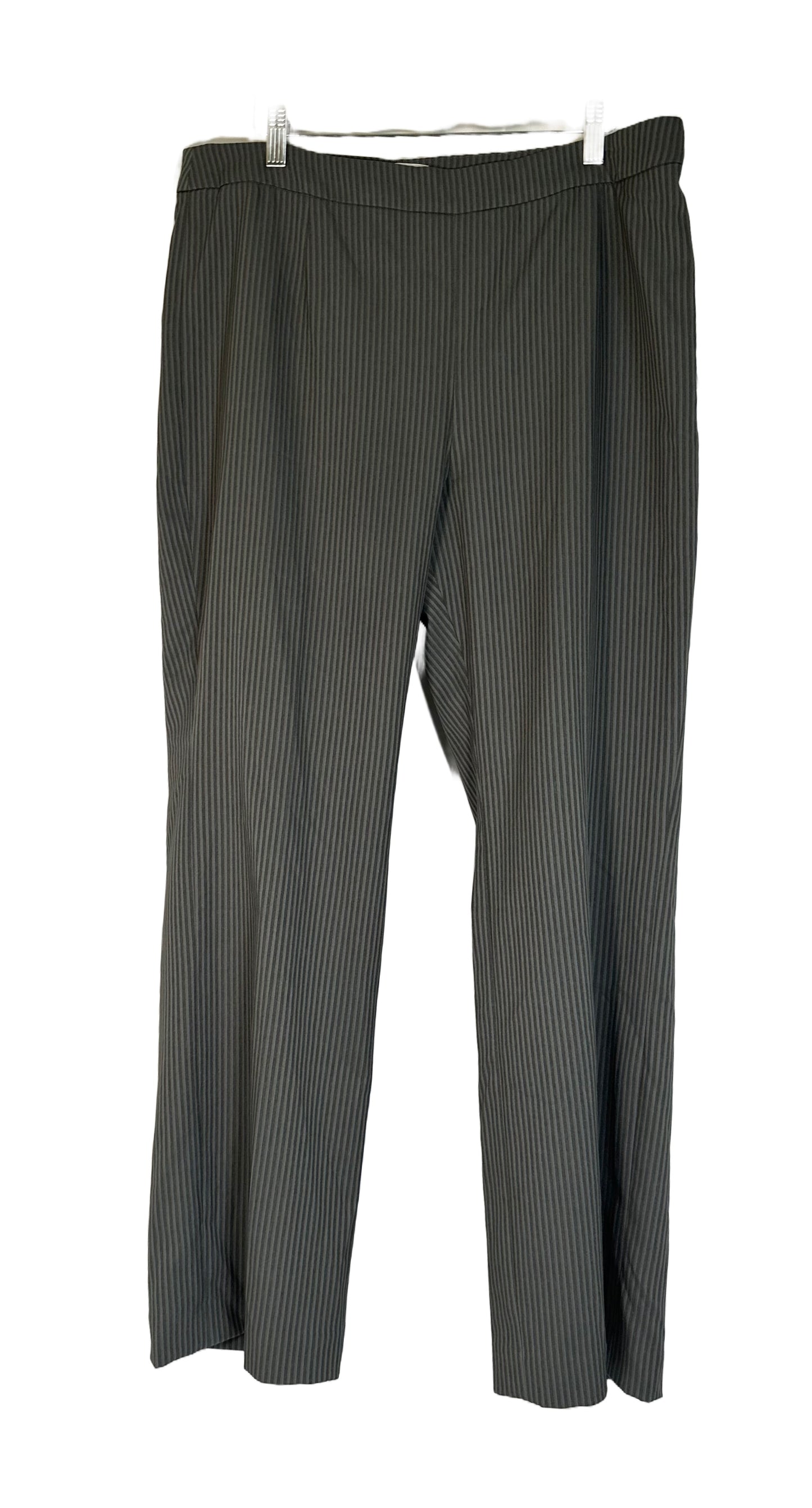 LE SUIT Women’s Pin Striped 2-Piece Suit