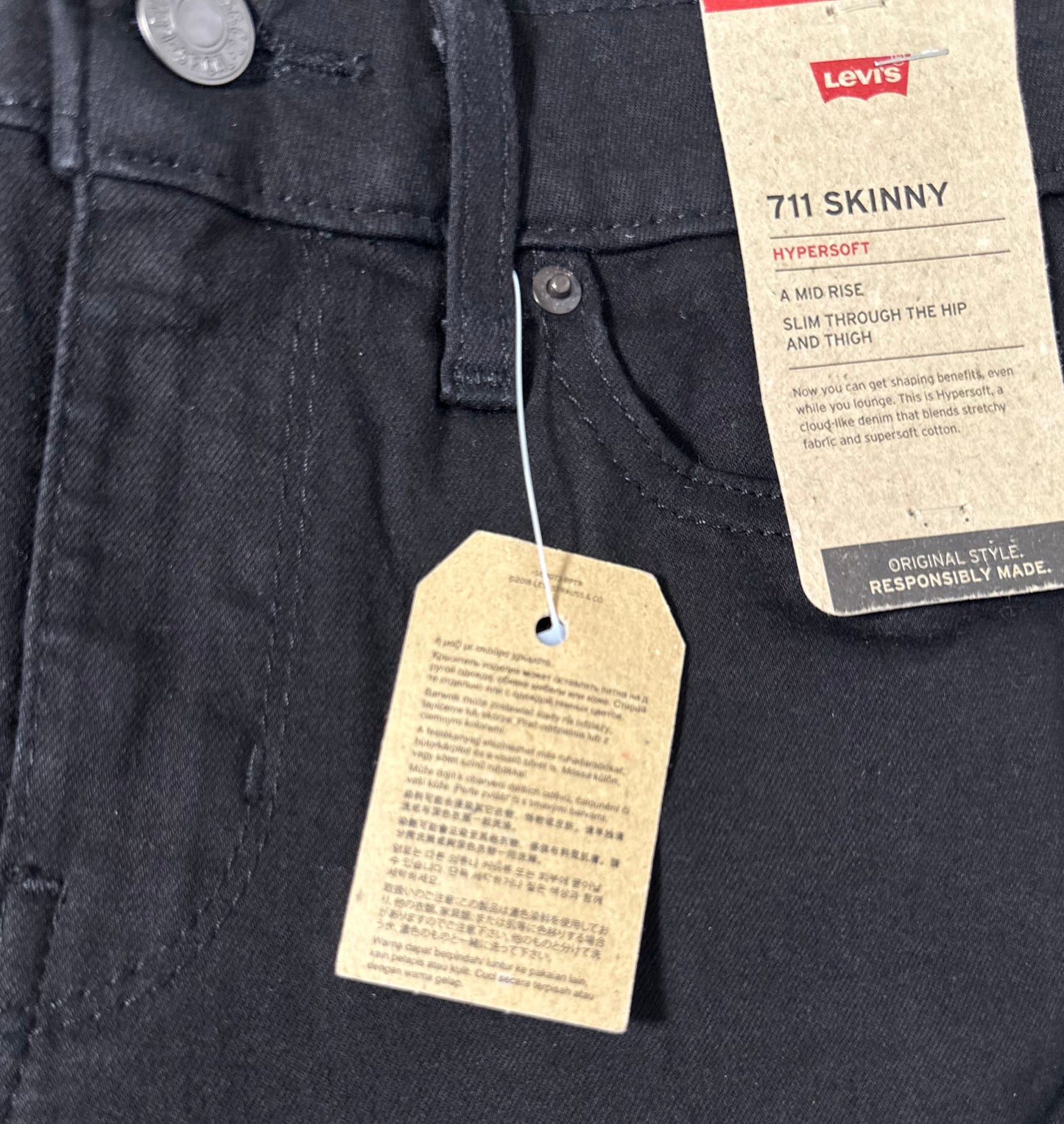 LEVI'S Woman's 711 Skinny Jean