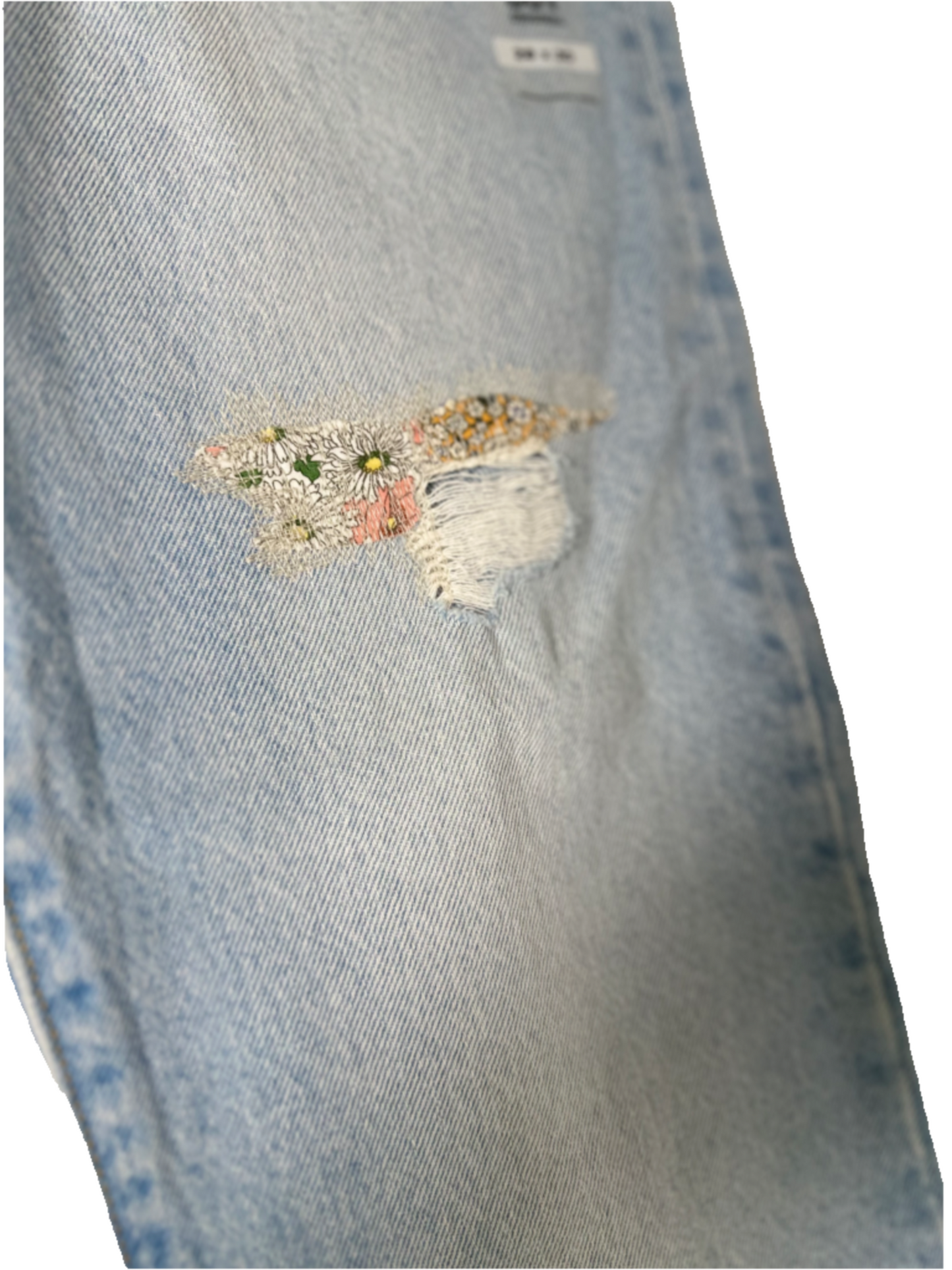 LEVI’S Women’s 501 Original-Fit Straight Leg She’s Crafty Jeans