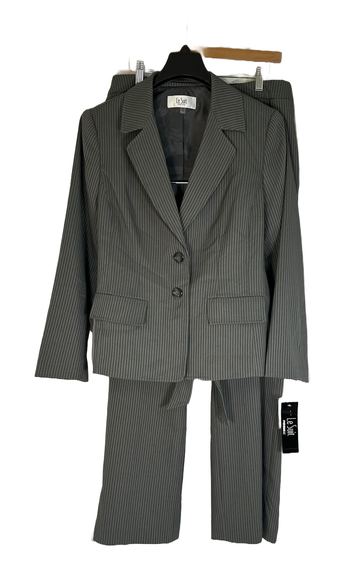 LE SUIT Women’s Pin Striped 2-Piece Suit