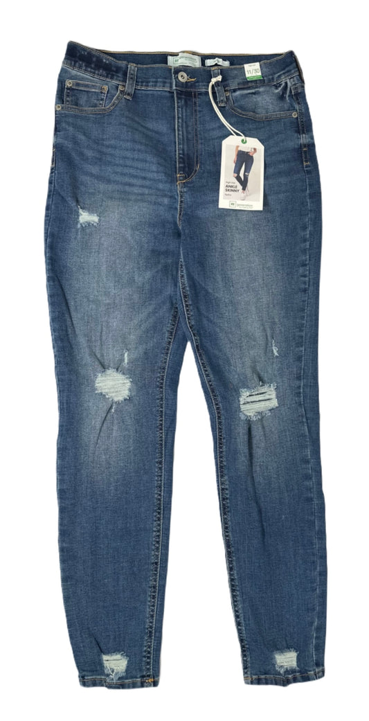 CELEBRITY PINK RE generation Distressed Skinny Jeans